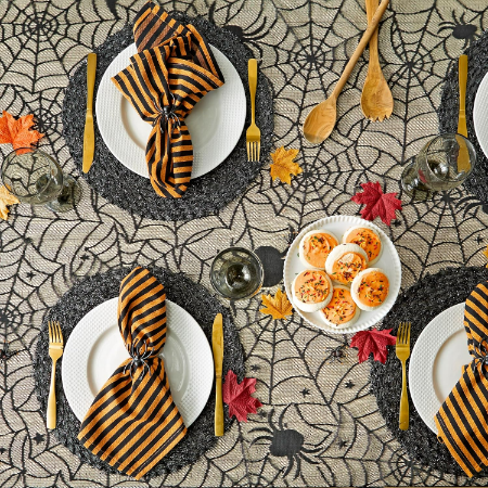 Obrus Halloween halloweenowy sieć pająka dekoracja 132x178 czarny pajęczyna